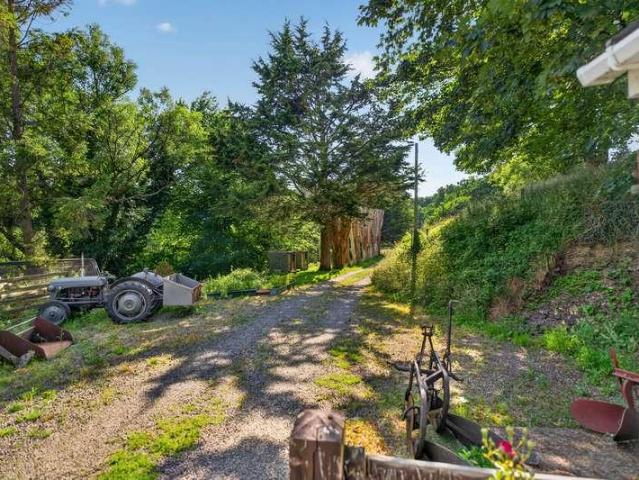 House for sale in Camrose