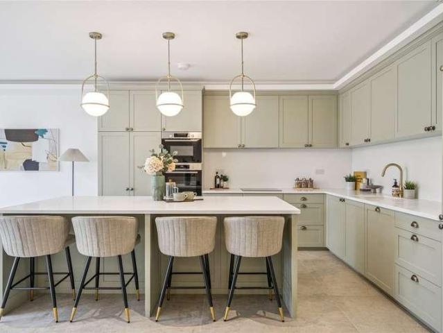 House for sale in Gerrards Cross, Tatling End