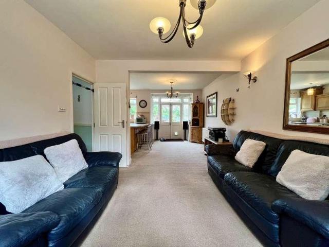 House for sale in E13, London