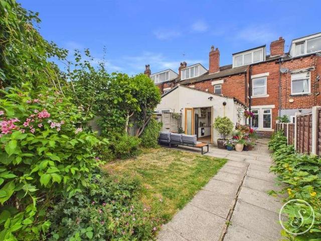 House for sale in Whitkirk, Colton