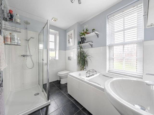 House for sale in Ulleskelf, North Yorkshire