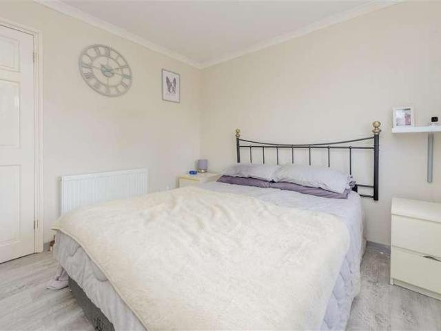House for sale in Queens Park, Billericay