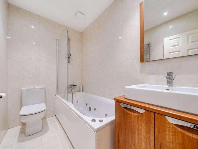 House for sale in Whiteley Village, Blackhills