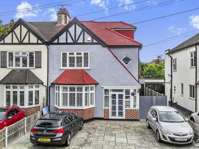 House for sale in Alton Barnes, Essex
