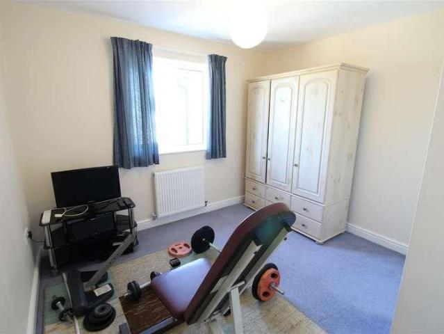 House for sale in Barnsley, Kexbrough