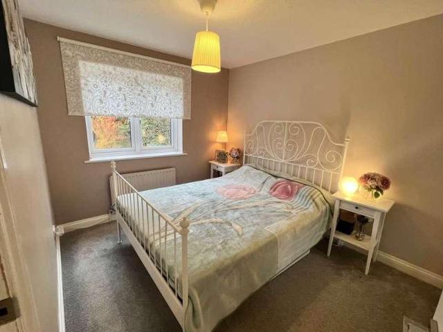 House for sale in Luton