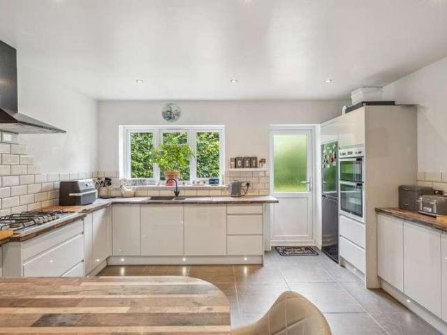 House for sale in Daws Hill, Cressex