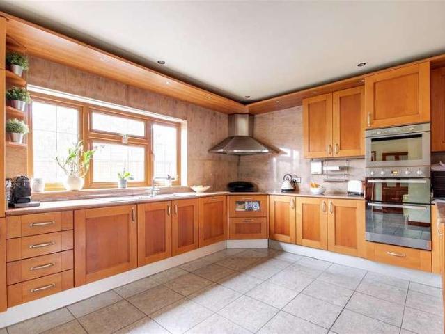 House for sale in Enfield Highway, Greater London
