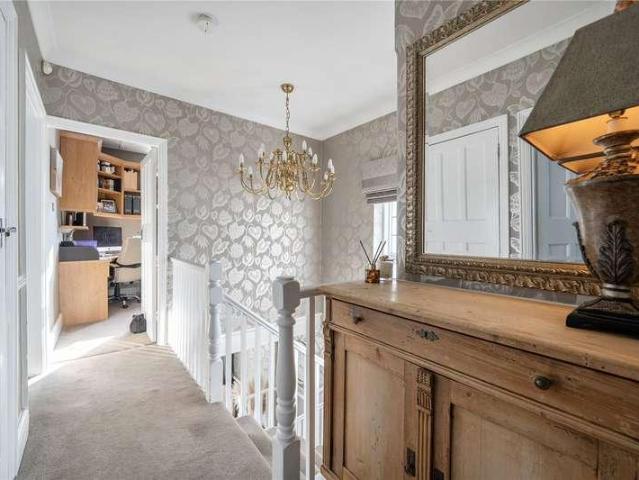 House for sale in Greater London