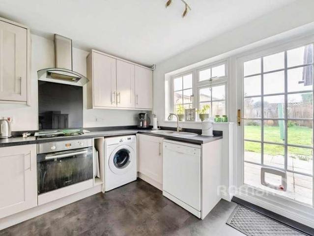 House for sale in Badshot Lea, Waverley