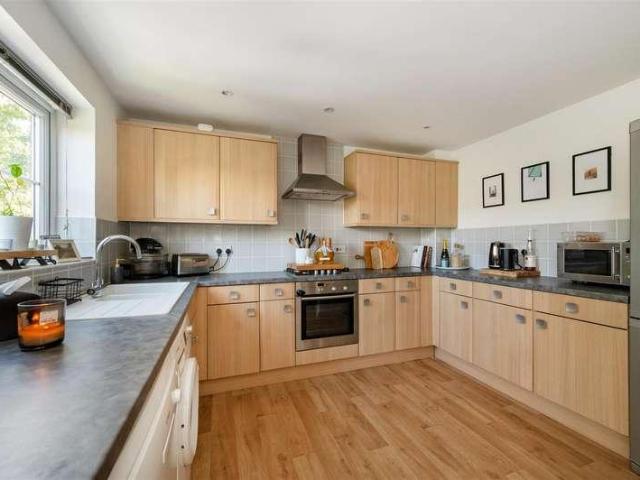 House for sale in Chichester, Littlecote