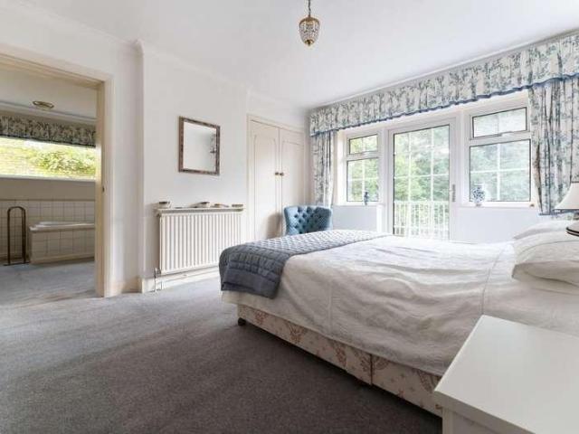 House for sale in Barton Stacey, Hampshire