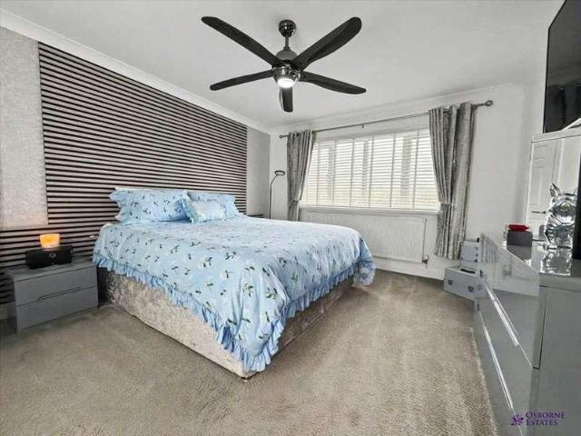 House for sale in Tonyrefail, Coedely