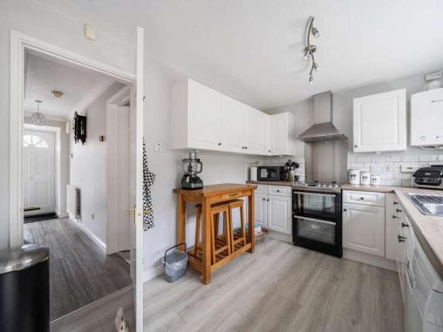 House for sale in Martin's Heron, Winkfield