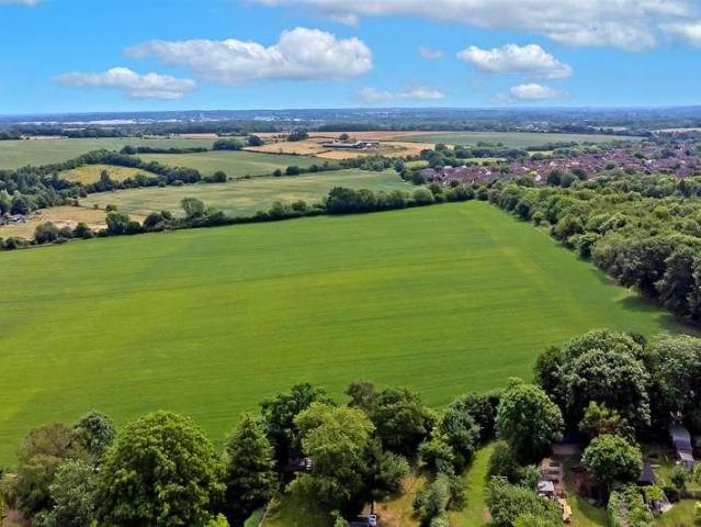 House for sale in Five Acres, Hertfordshire
