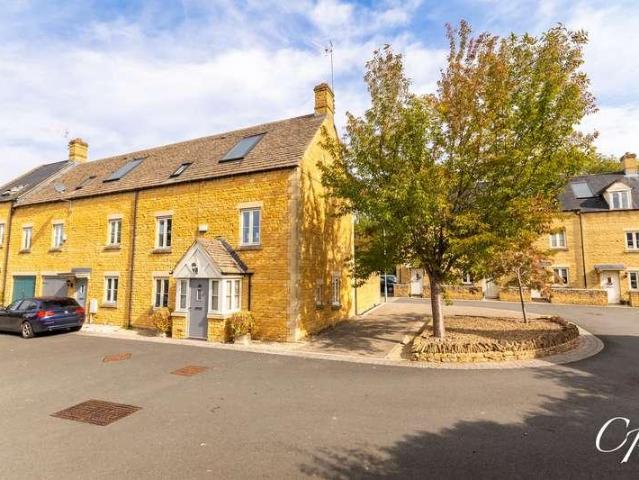 House for sale in Andoversford, Cotswold