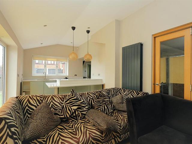House for sale in Pudsey, West Yorkshire