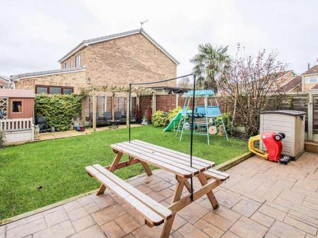 House for sale in Normanton and Altofts, Altofts