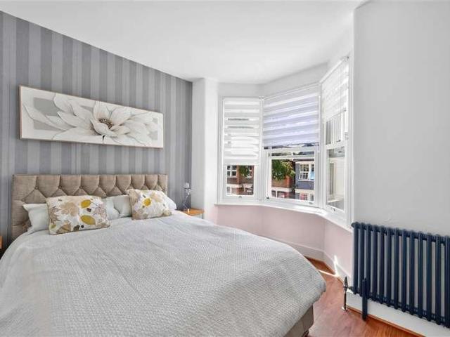 House for sale in Greater London