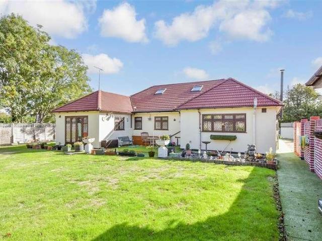 House for sale in South Street, Gravesham