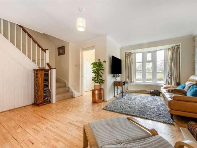 House for sale in Barnham and Eastergate, Clapham