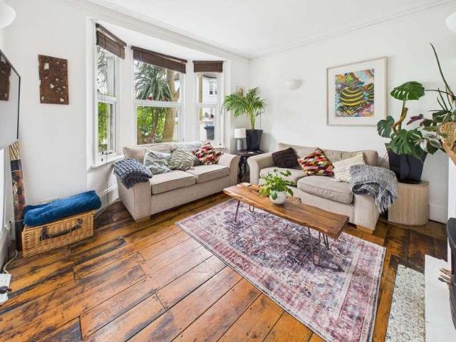 House for sale in Fishersgate, West Sussex