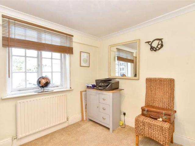 House for sale in Arundel, Clapham