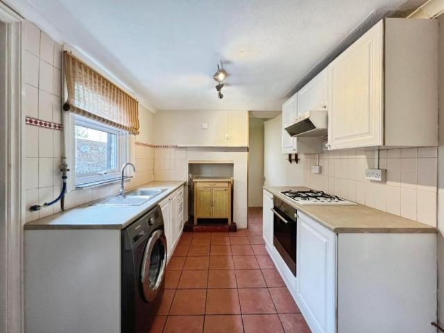House for sale in Folkestone, Lynwood