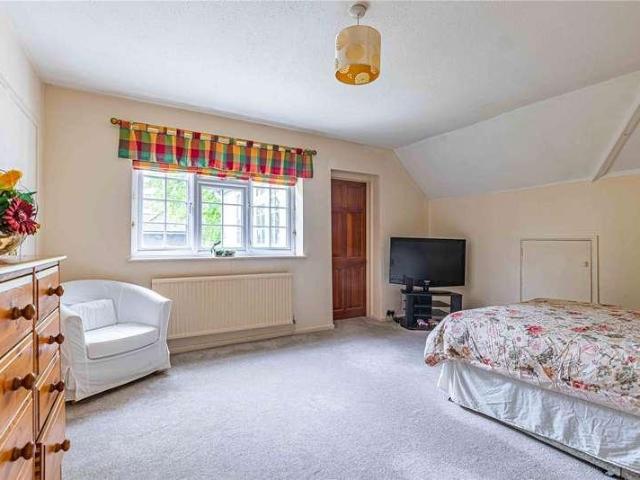 House for sale in Felden, Pouchen End