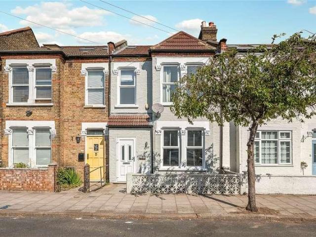 House for sale in London Borough of Bromley, Greater London
