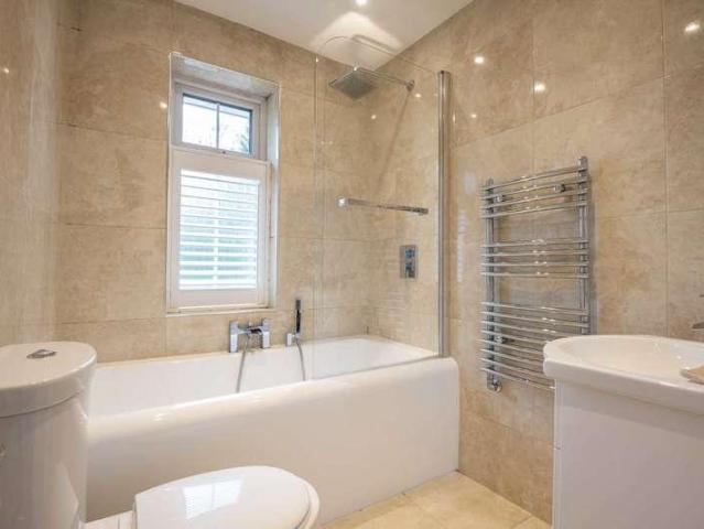 House for sale in Elstree and Borehamwood, Borehamwood
