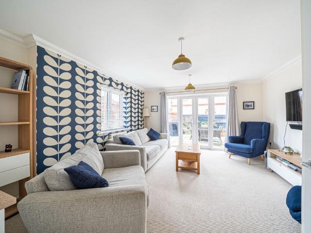 House for sale in Bere Hill, Basingstoke and Deane