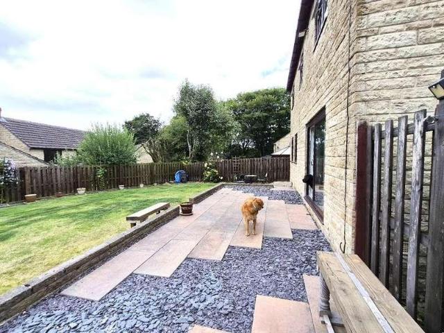 House for sale in Queensbury, West Yorkshire