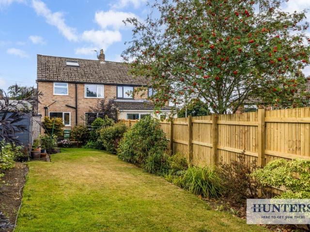 House for sale in Rufford Park, Yeadon