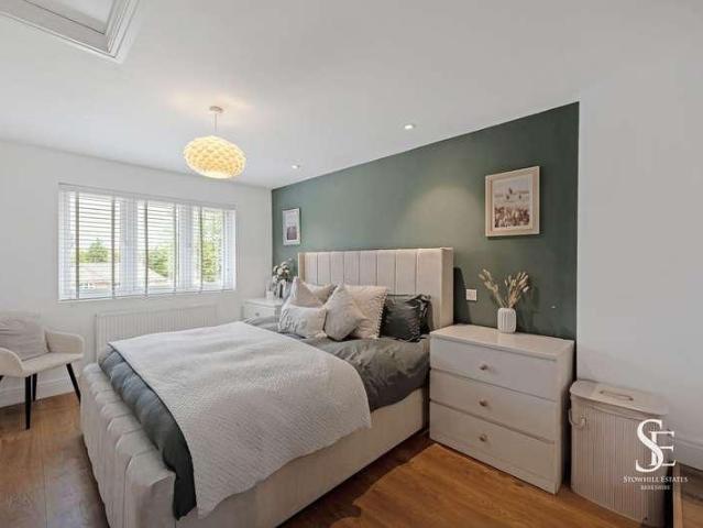 House for sale in Berrick Salome, Oxfordshire