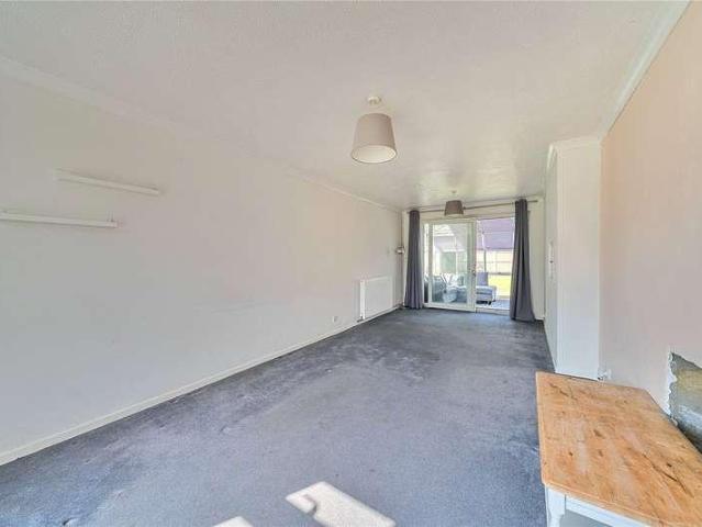 House for sale in Fole, Surrey