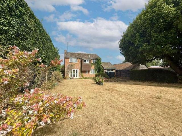House for sale in Tebworth, Bedfordshire