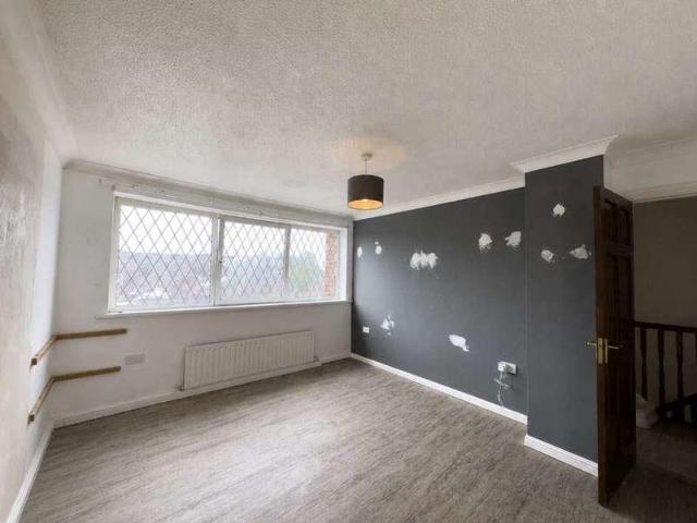 House for sale in Carleton, West Yorkshire
