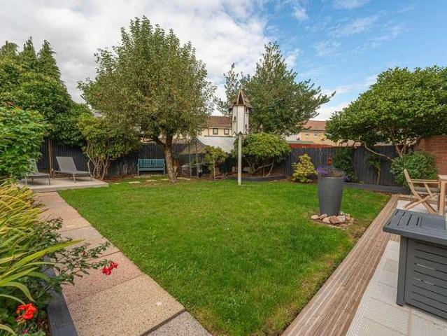 House for sale in Llantarnam, Wales