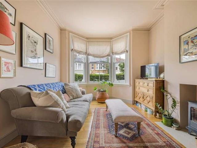 House for sale in London Borough of Lewisham, Brockley