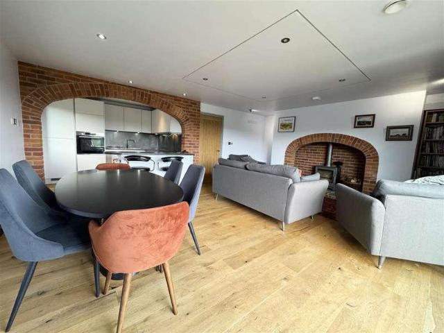 House for sale in Flockton, West Yorkshire