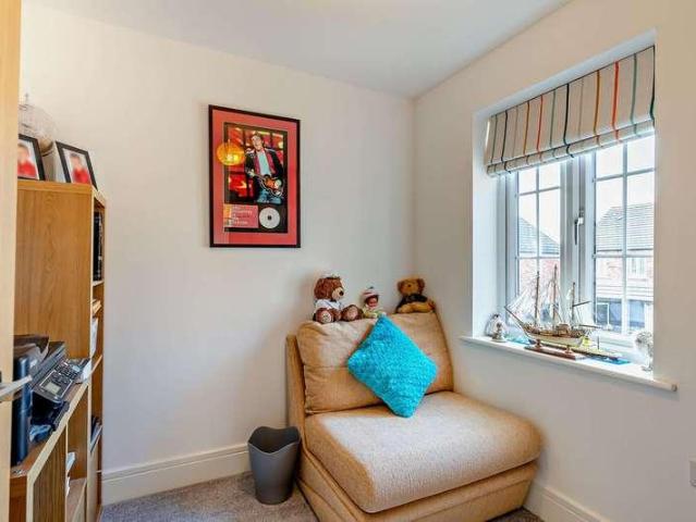 House for sale in Moulton