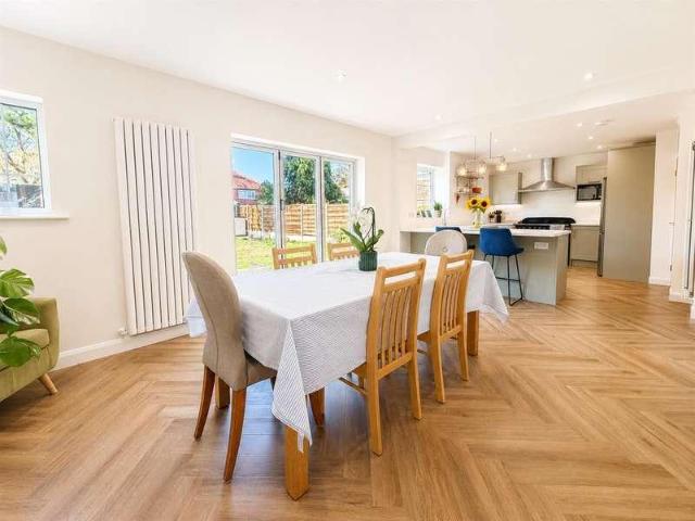 House for sale in Ashton upon Mersey, Trafford Park