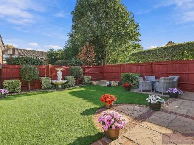 House for sale in Waltham Abbey, Epping Forest