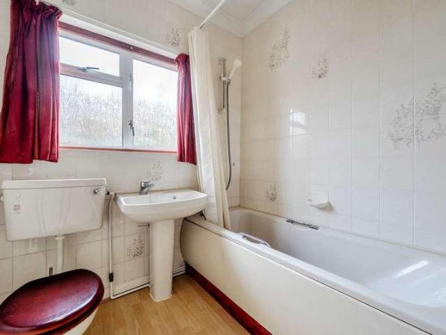 House for sale in Wanborough, Westborough