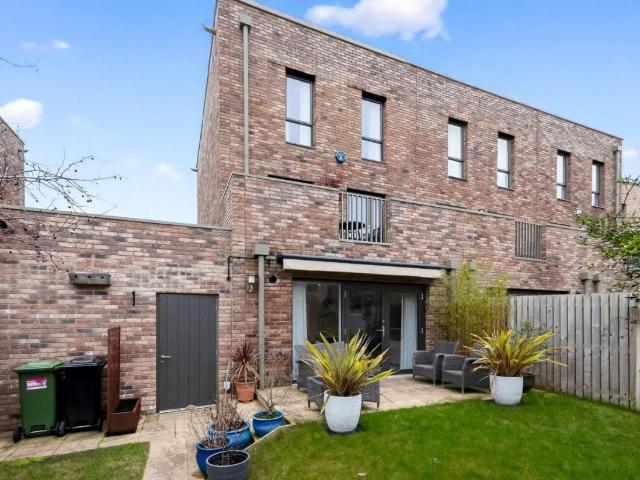 House for sale in High Field, York