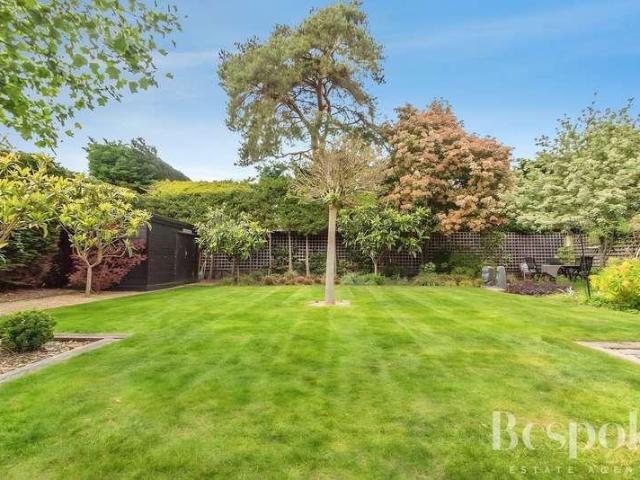 House for sale in Shinfield, Swallowfield