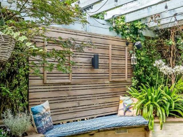 House for sale in New Eltham, Greater London