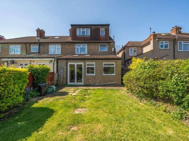House for sale in Lane, Greater London