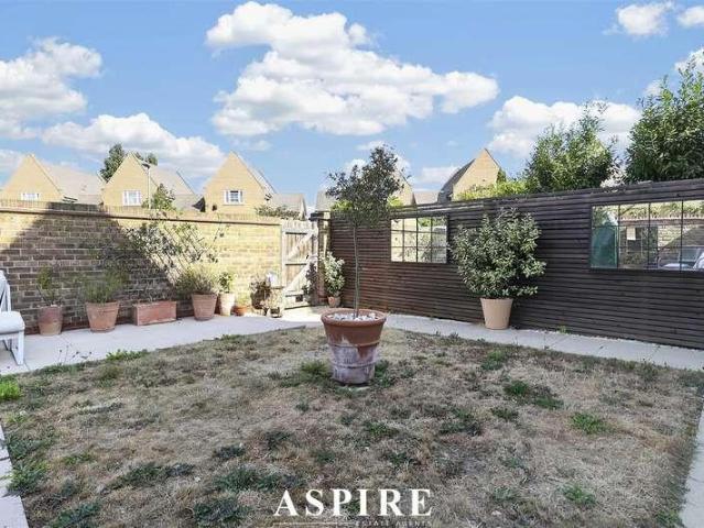 House for sale in Alton Barnes, Essex